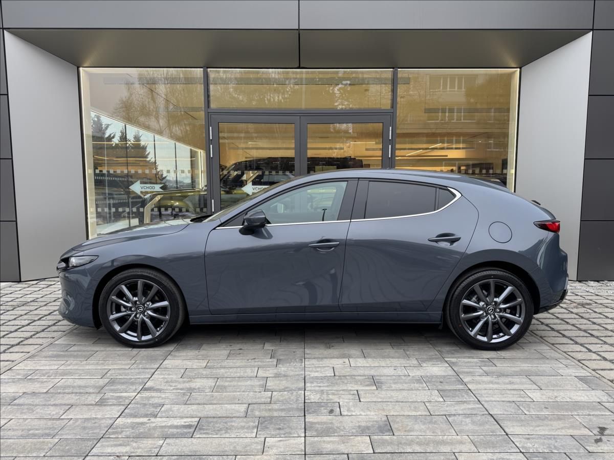 Mazda 3, 2,5 140ps 6AT FWD Exclusive-li - fotka 3