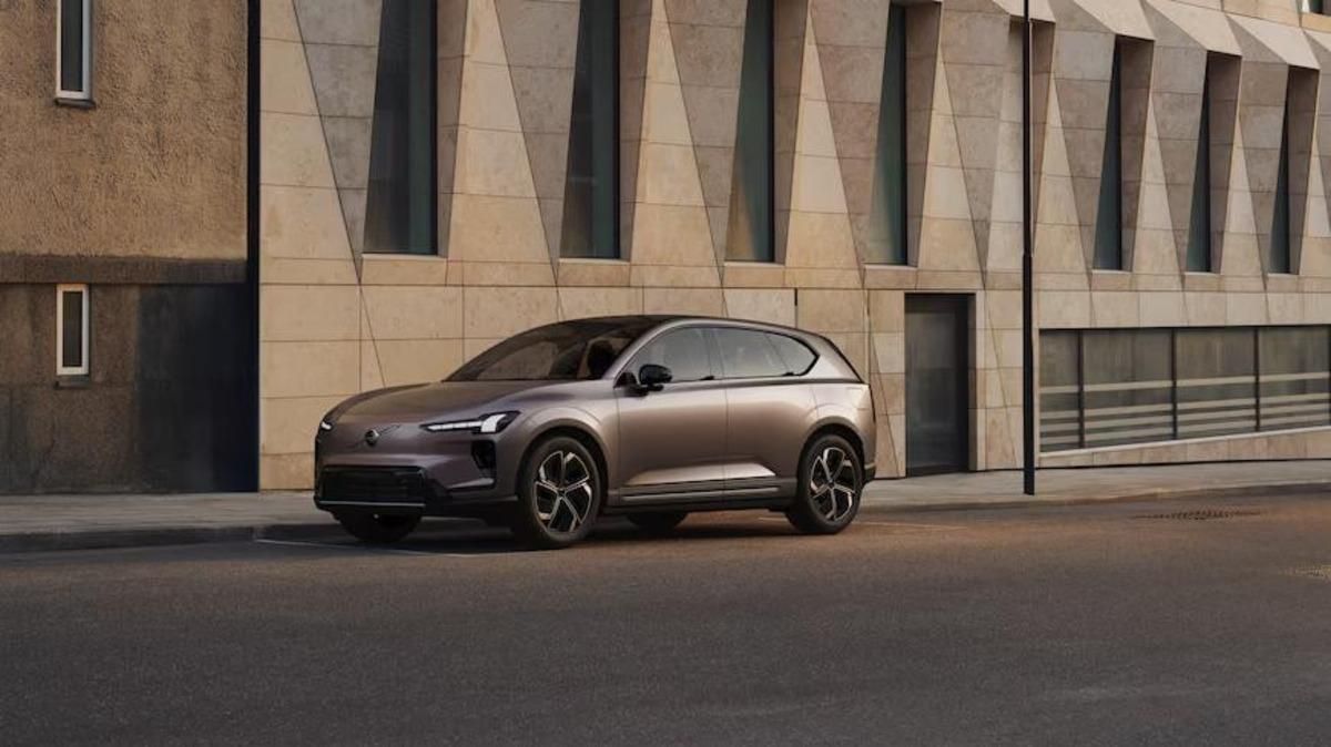 Volvo EX60, AWD P10 PURE ELECTRIC PLUS AUT