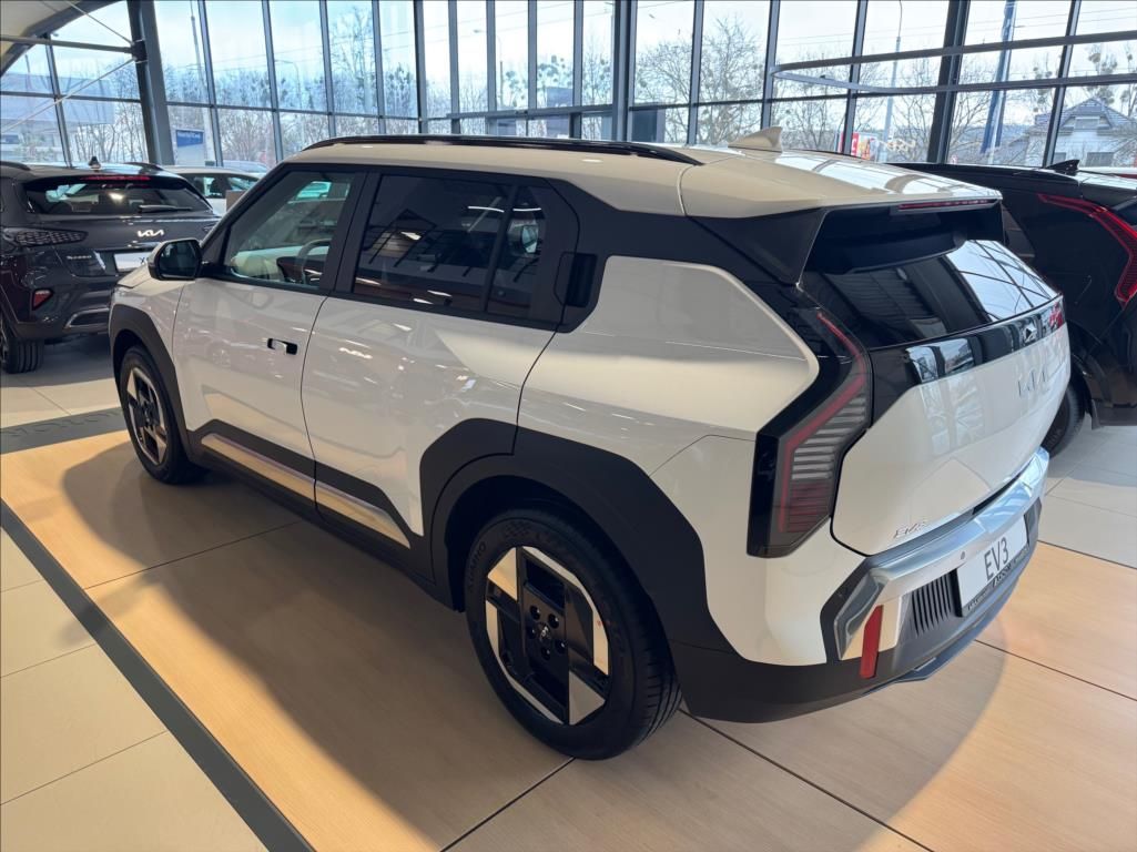 Kia EV3, EARTH 150 kW, 82 KWh - fotka 6