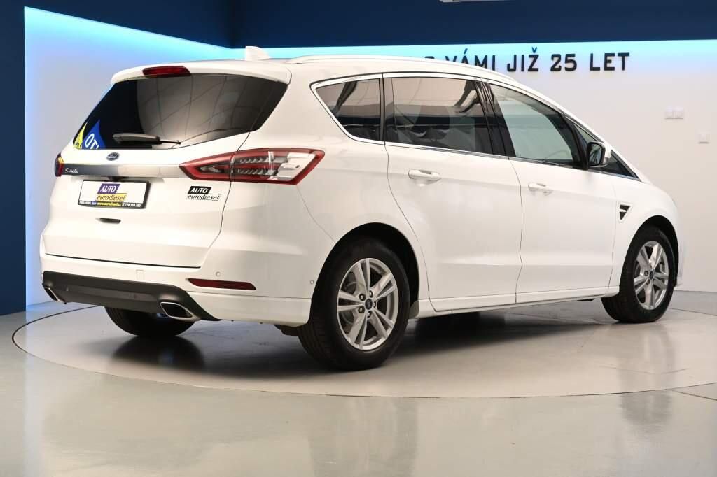 Ford S-MAX, 2.0 140 KW LED SONY ACC 8AT EC - fotka 5