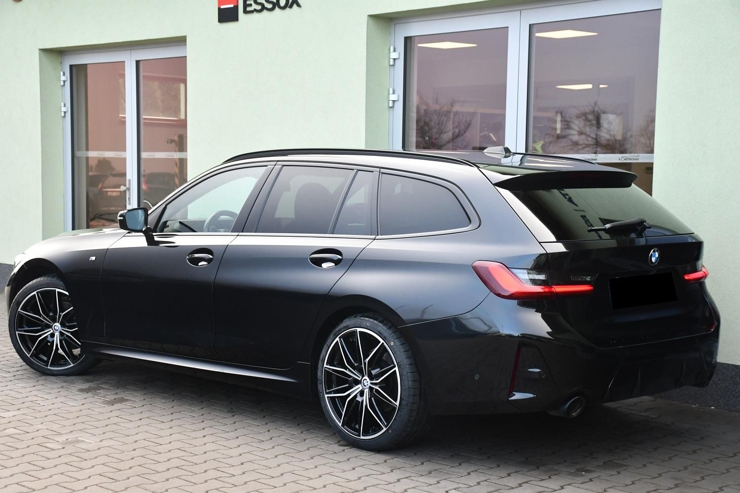 BMW Řada 3, 320d M-SPORT xD TAŽNÉ ČR 2xALU - fotka 3