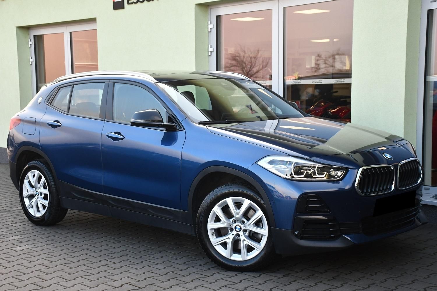 BMW X2, xDrive20d TAŽNÉ ČR PANO 1M HUD - fotka 2