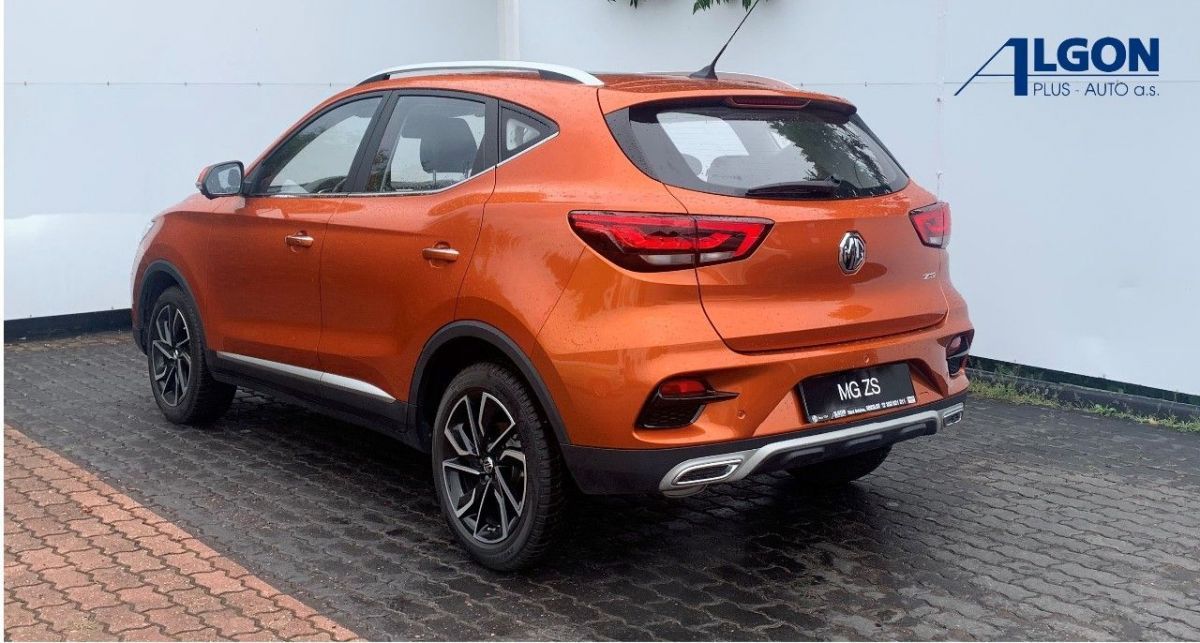 MG ZS, Elegance 1,0 TGI 82 kW 2WD 6MT - fotka 4