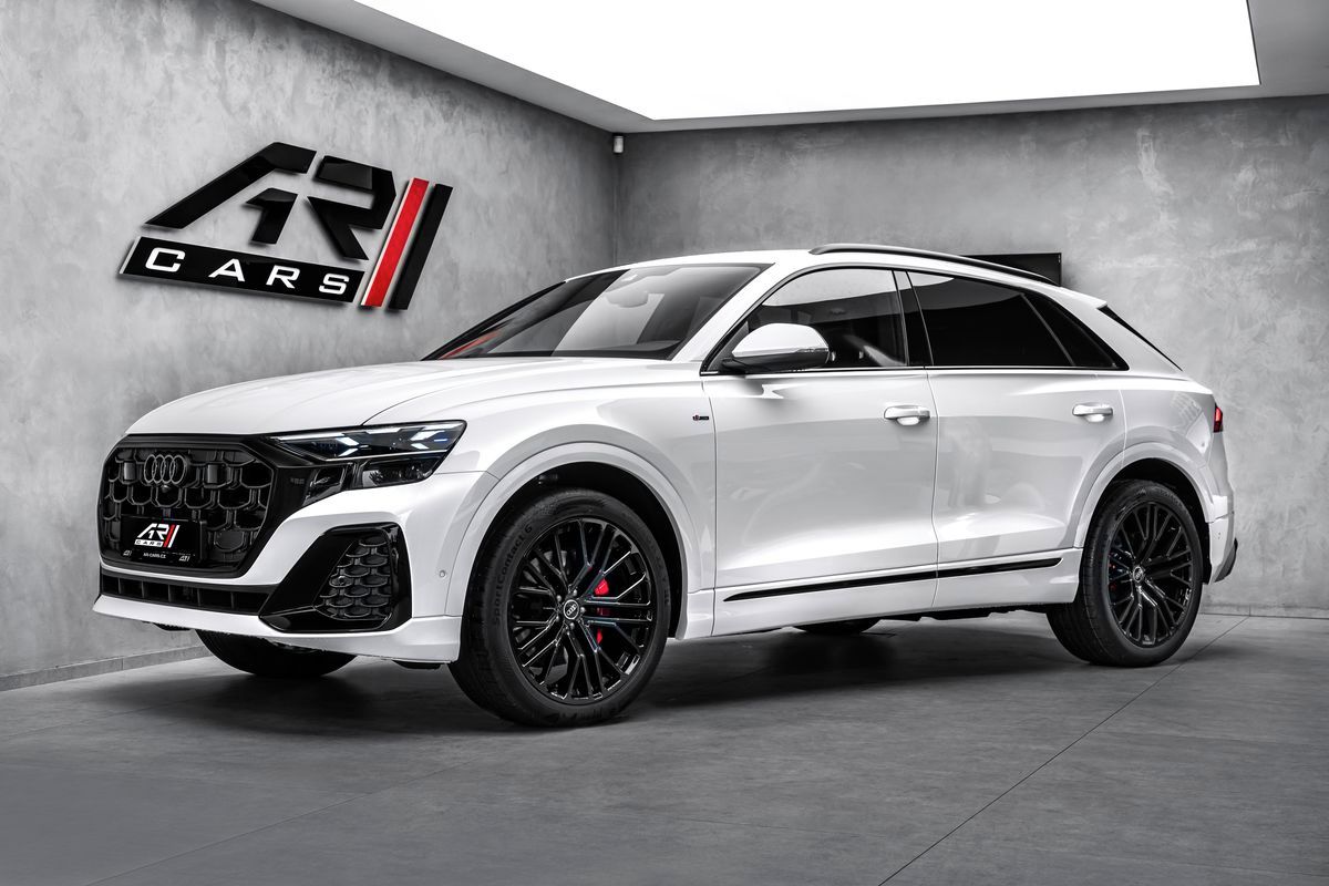 Audi Q8, 50 TDI S-line Laser B&O tažné