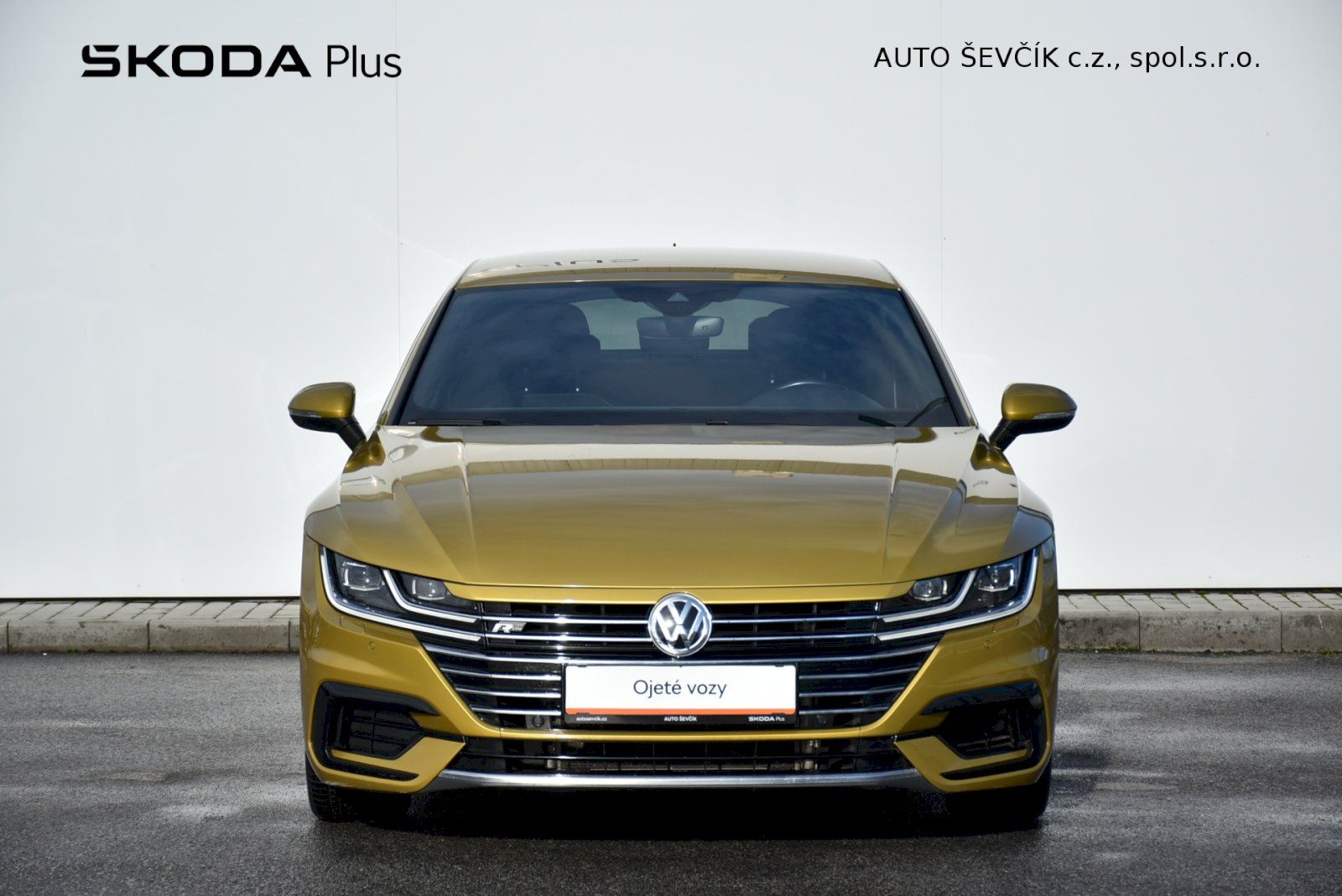 Volkswagen Arteon, R-Line  2.0 BITDI 176kW 4x4 DS - fotka 4