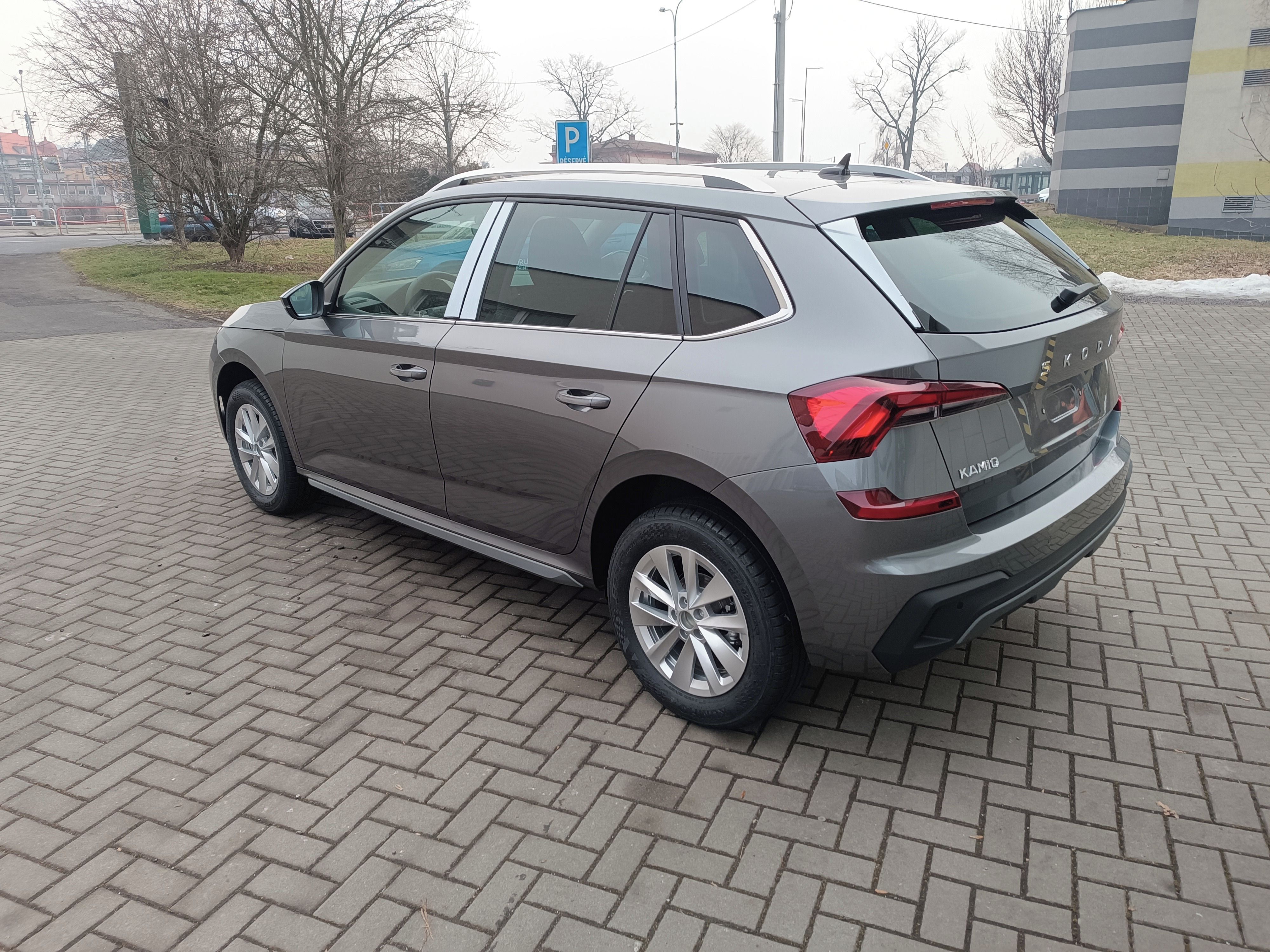 Škoda Kamiq, Top Select. 1,5TSI 110kW 7DSG - fotka 2