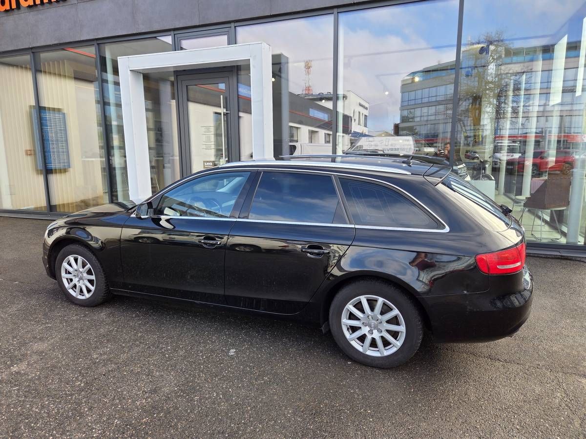 Audi A4 Avant, 2.0 TDI DSG - fotka 2