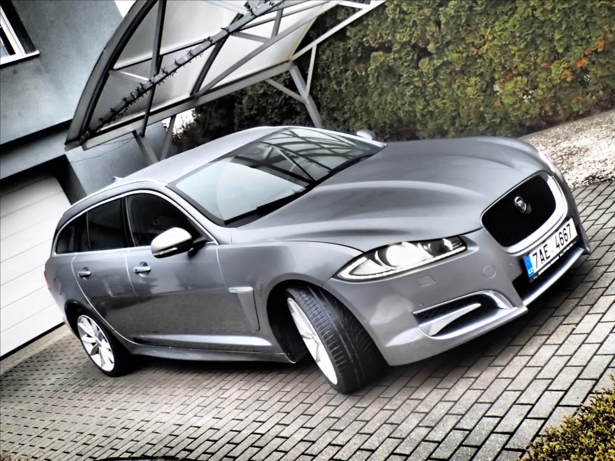 Jaguar XF, 3,0 ČR, Automat, Navigace - fotka 3