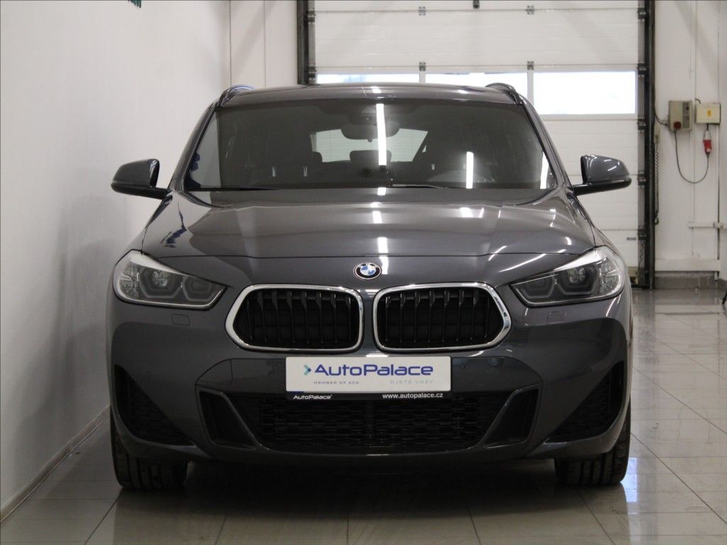 BMW X2, 1,5 18i AT M-Paket 1.maj.ČR - fotka 2