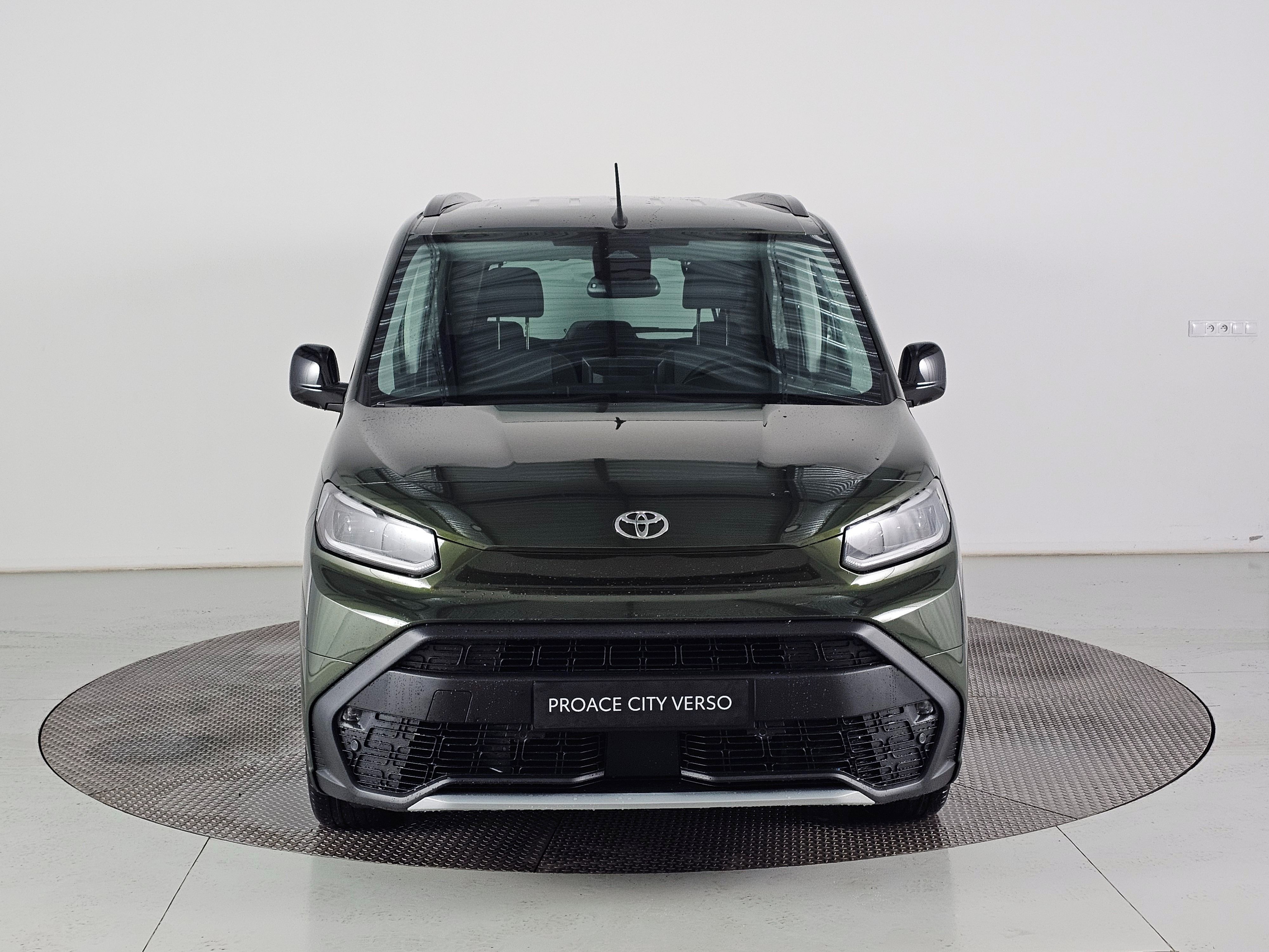 Toyota Proace City Verso, 1.5D 130k VIP 7S Long - fotka 5