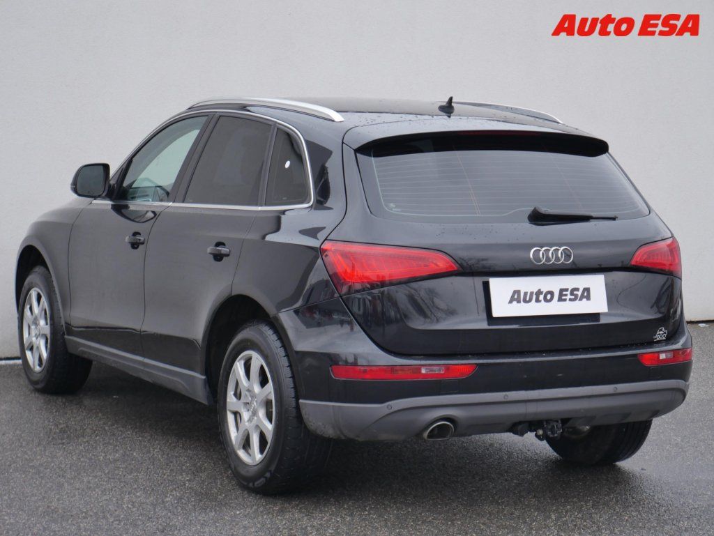 Audi Q5, 2.0TDi Quattro,ČR,AT - fotka 6