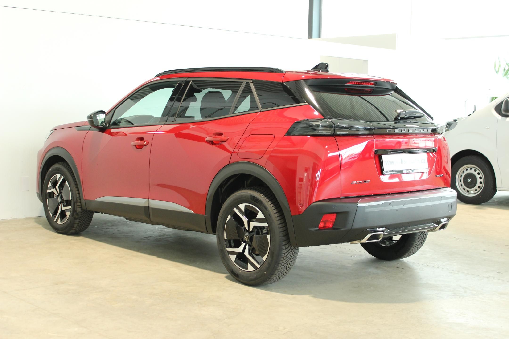 Peugeot 2008, 2008 ALLURE Hybrid 110 e-DCS6 - fotka 4