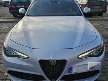 Giulia Veloce Ti, servisováno