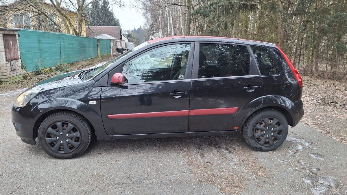 Ford Fiesta, na splátky všem - fotka 3