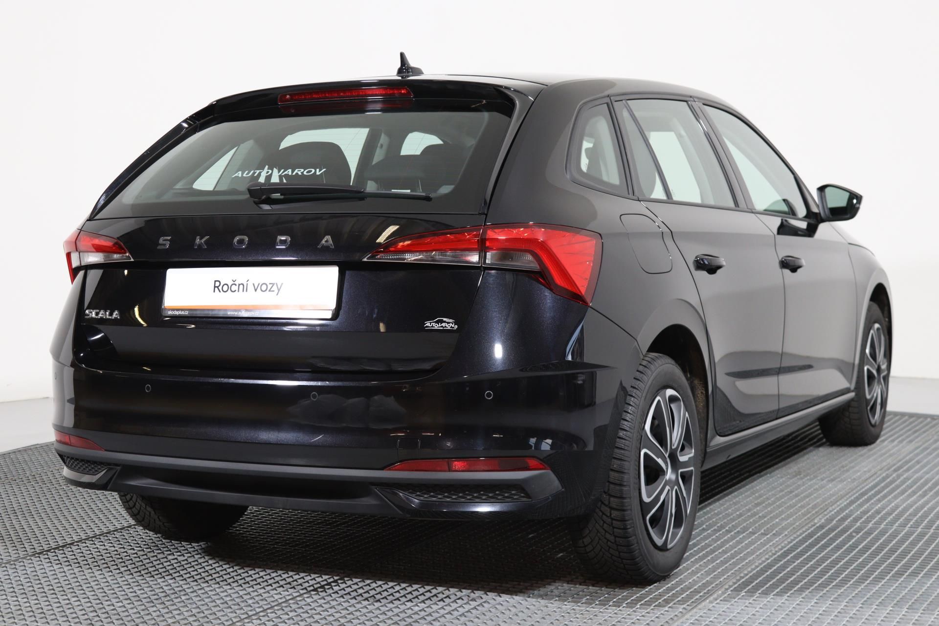 Škoda Scala, SELECTION 1,0 TSI 85 kW - fotka 2