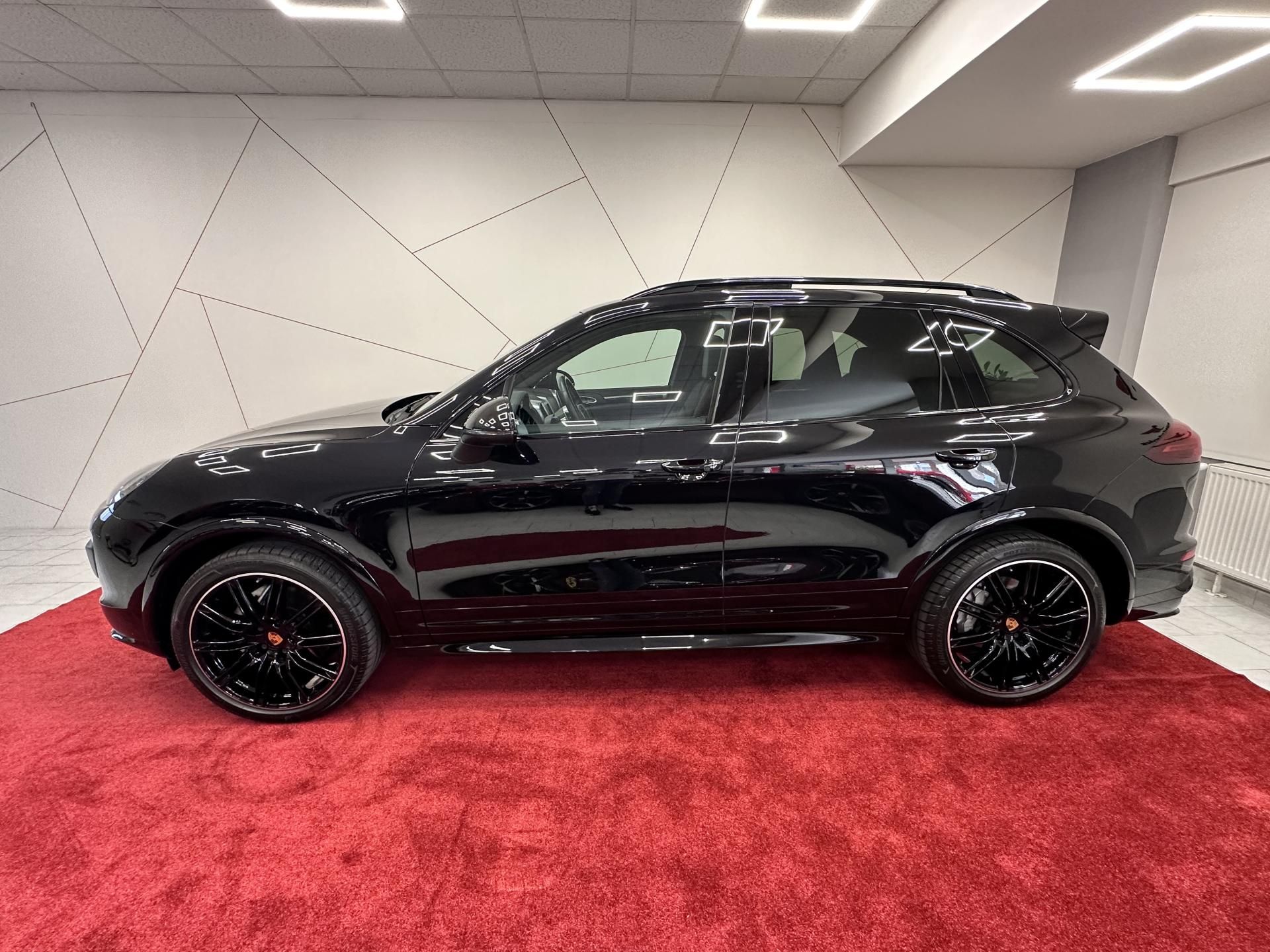 Porsche Cayenne, V8 Diesel*Bose*Pano*TOP*DPH - fotka 2