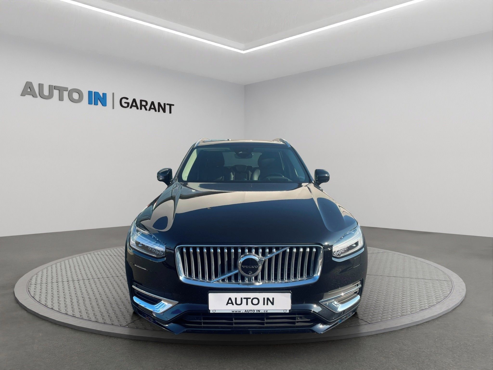 Volvo XC90, 4x4,Nejvyšší výbava,Vzduch.pod - fotka 2