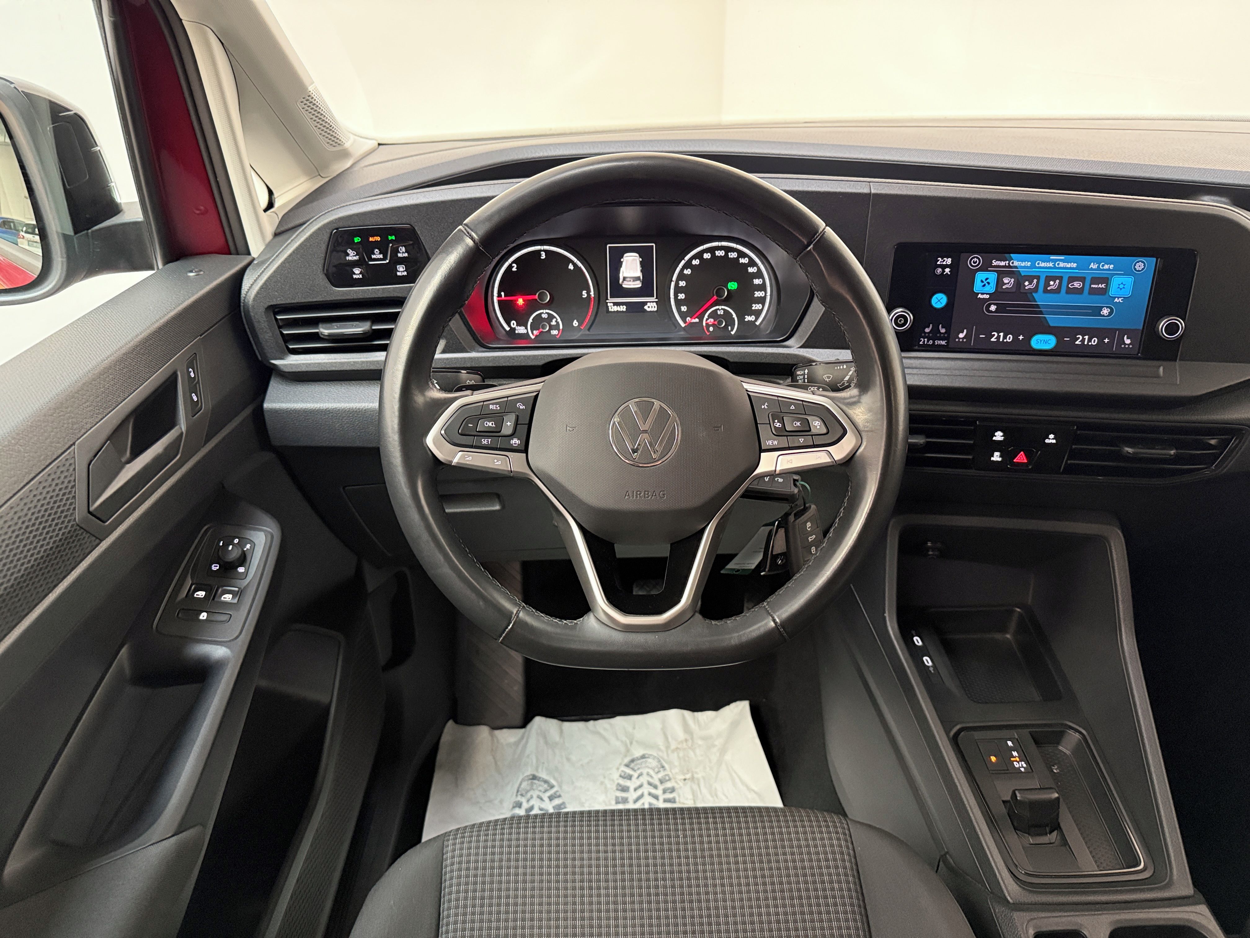 Volkswagen Caddy, 2.0 TDI 90kW DSG California - fotka 6