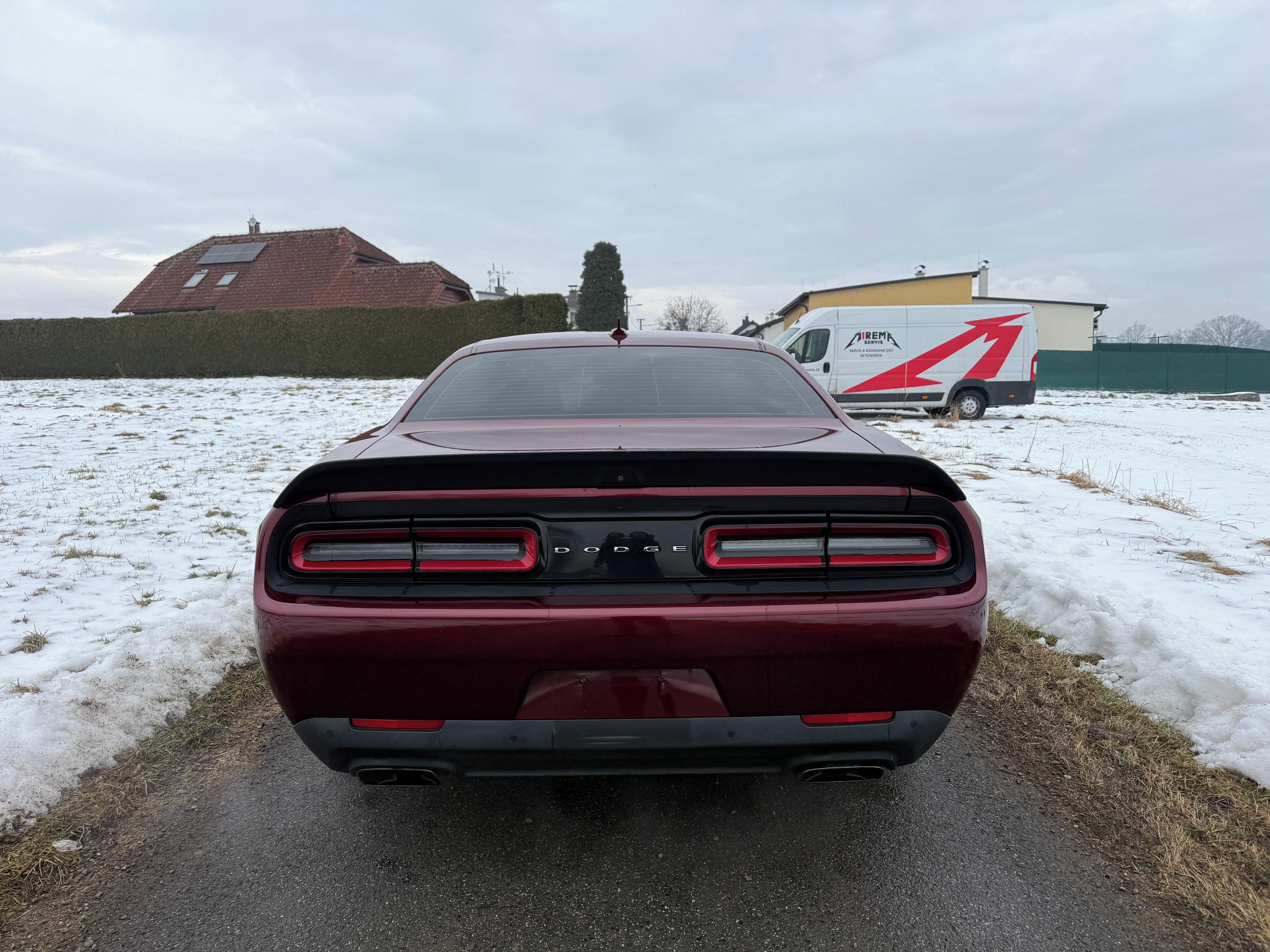 Dodge Challenger, 6,4 Shaker full výbava, záruka - fotka 5