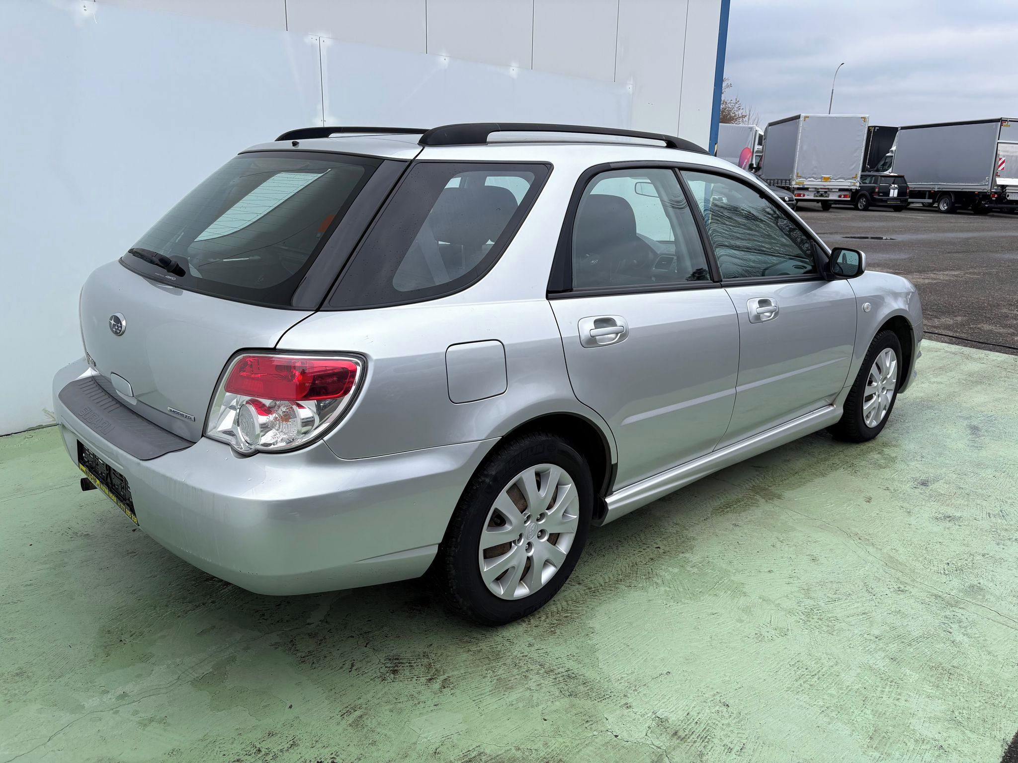 Subaru Impreza, 1.5R, 77kW, 4x4, Automat - fotka 4