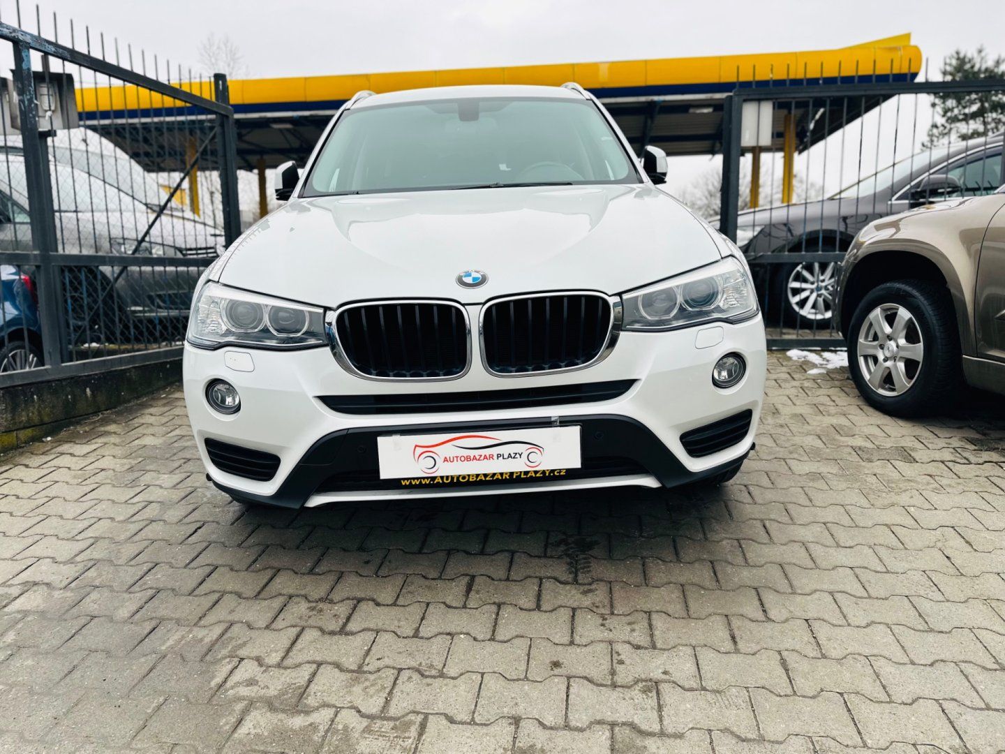 BMW X3, xDrive20d, ČR, TOP STAV - fotka 2