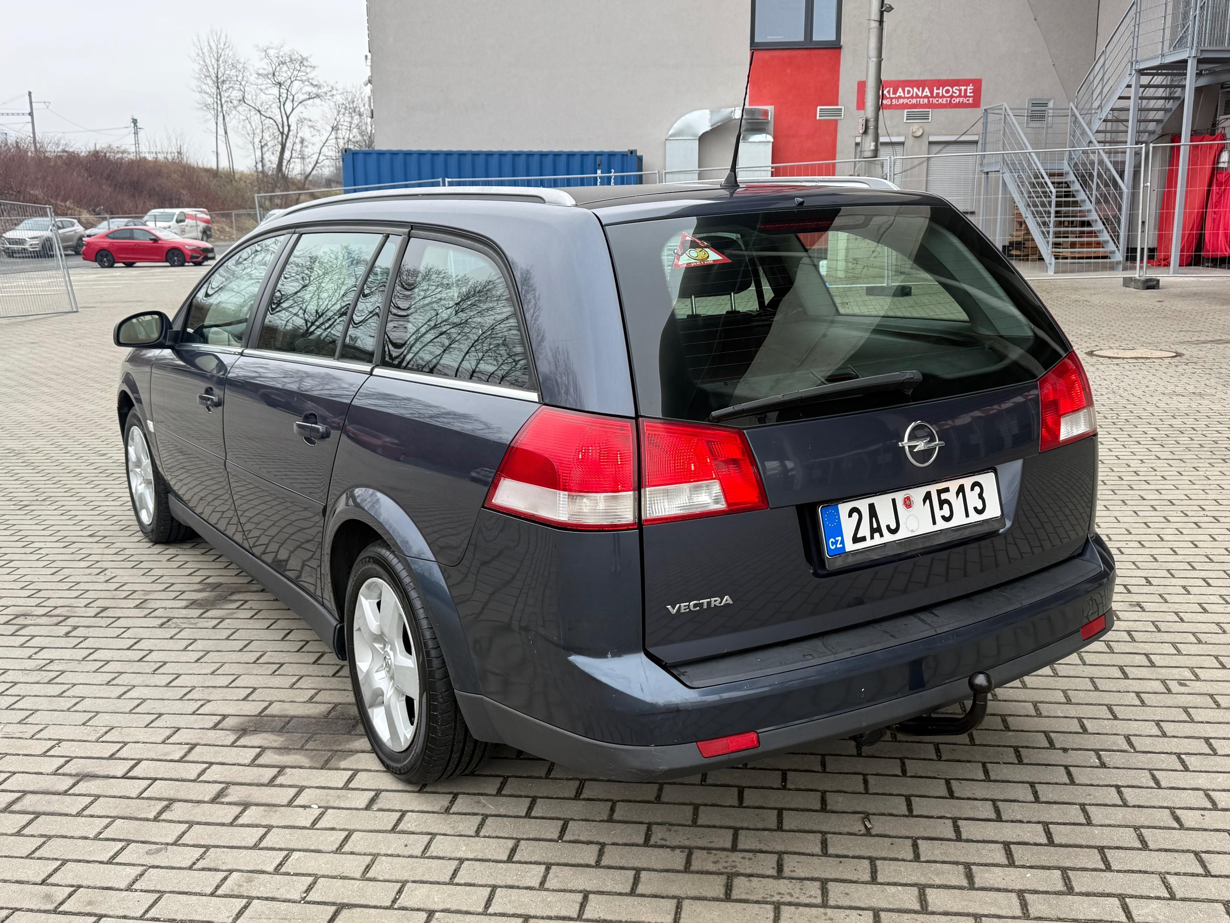 Opel Vectra, 1.8i, 103kw Nová STK L+Z Pneu - fotka 3