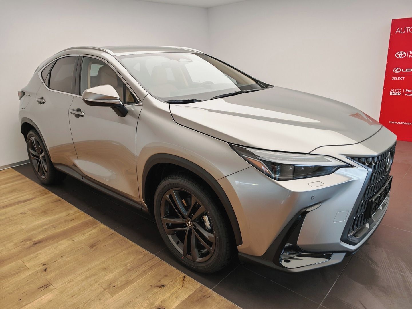 Lexus NX 450h+, 450h Executive TOP - fotka 3