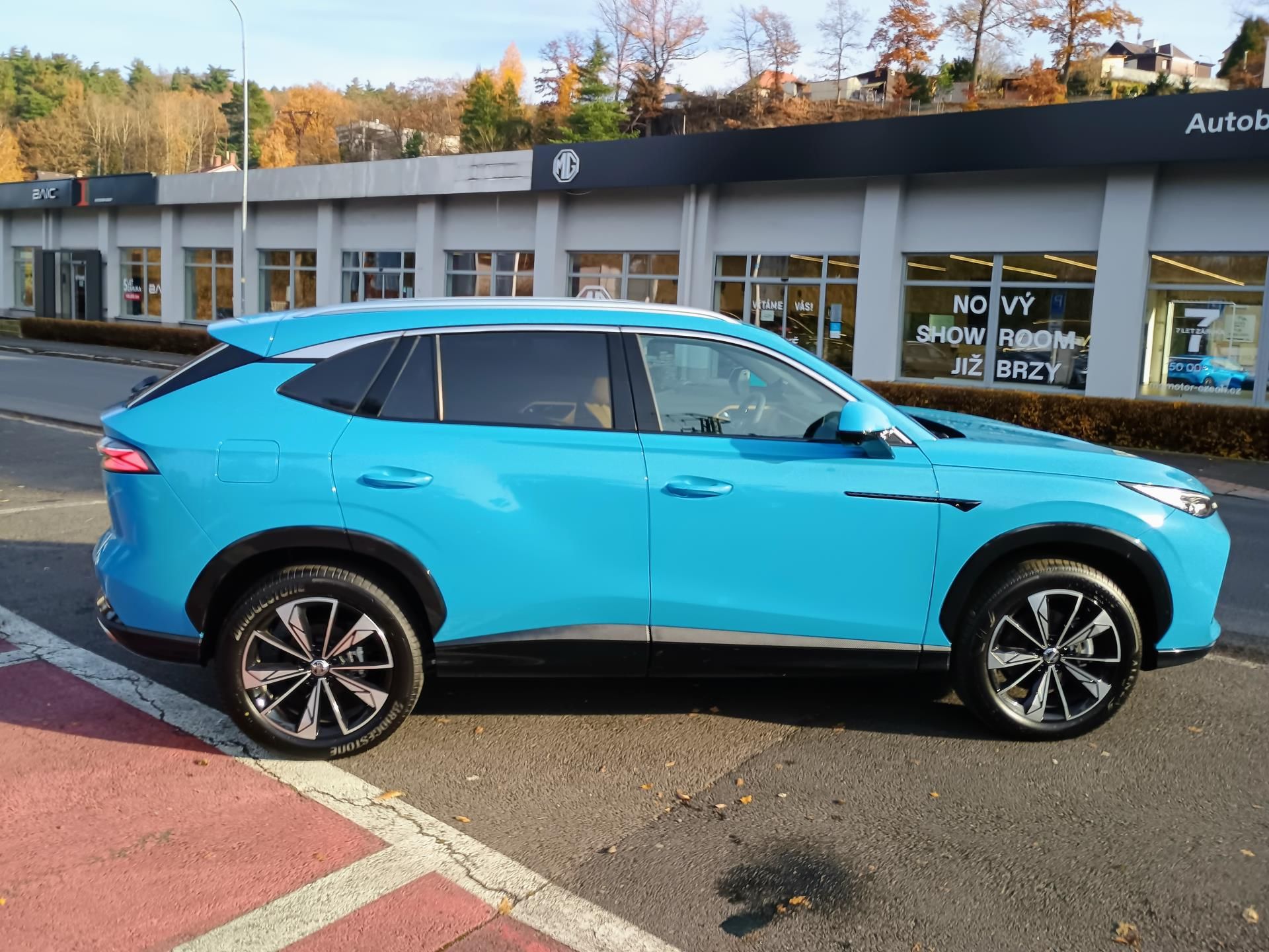 MG HS, EXCLUSIVE 1.5T 125kW 4×2 7DCT - fotka 5