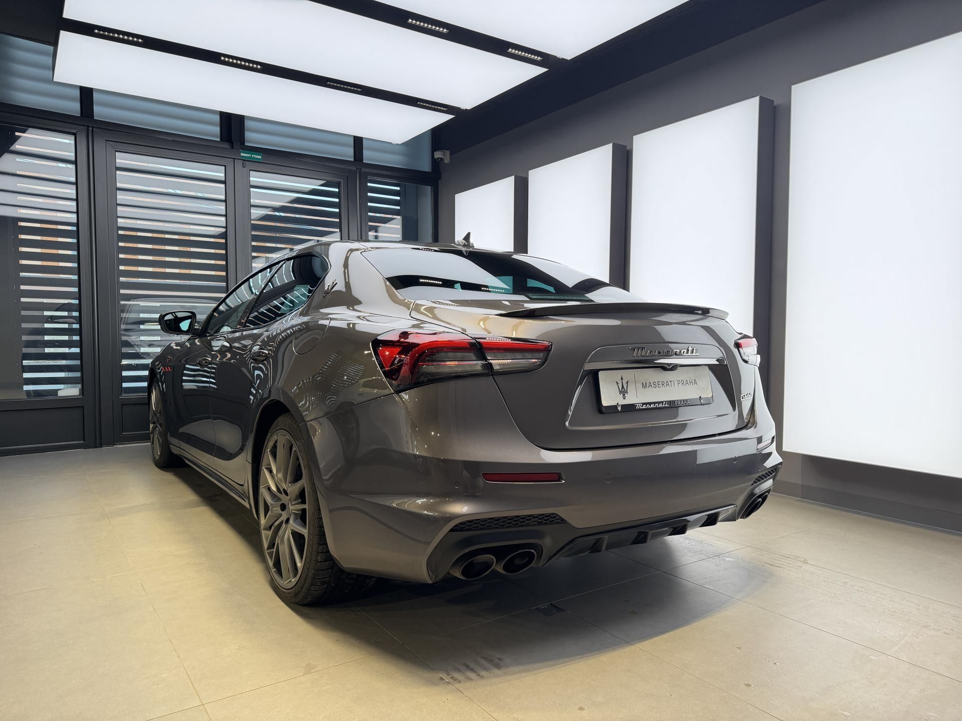 Maserati Ghibli, Trofeo 580 HP - Záruka 03/27 - fotka 5