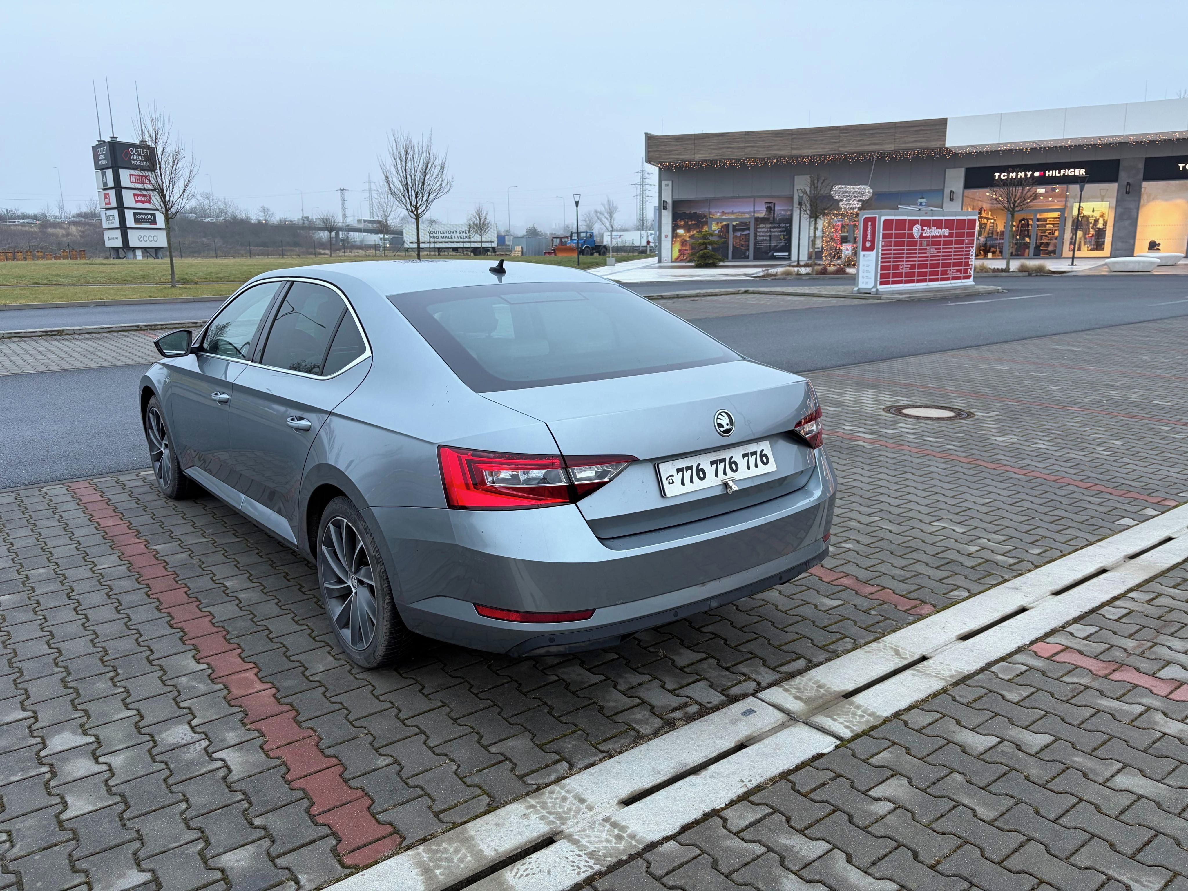 Škoda Superb, III 2.0 TDi 140kw L&K manuál - fotka 5