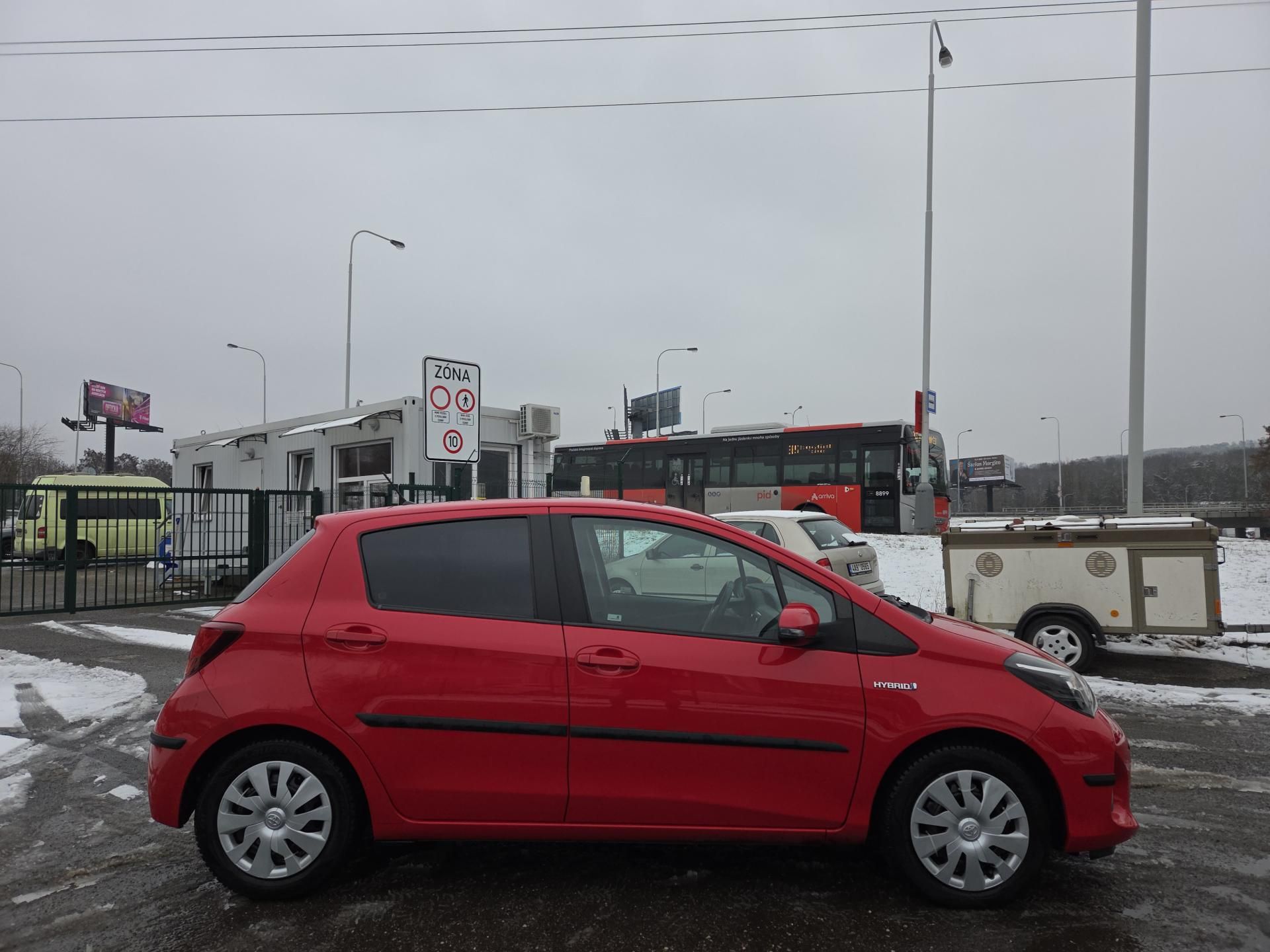Toyota Yaris, na splátky všem od 10%akontace - fotka 4