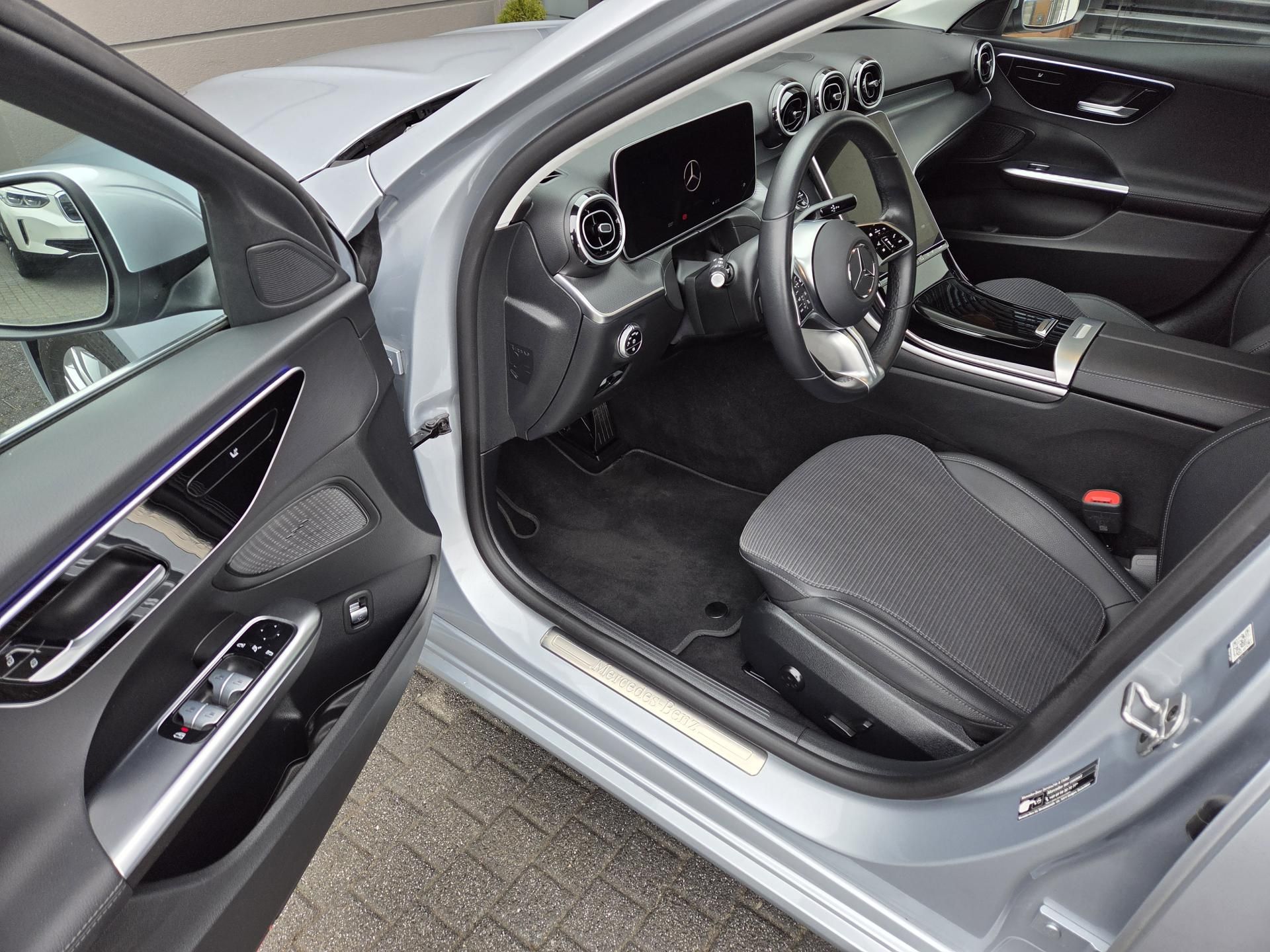 Mercedes-Benz Třídy C, 200d Touring MATRIX ACC - fotka 5
