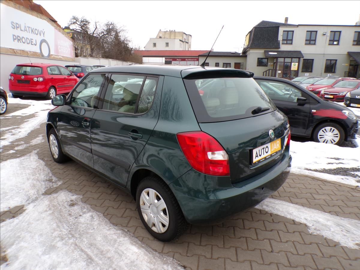 Škoda Fabia, 1,6 16V  AUTOMAT - fotka 5