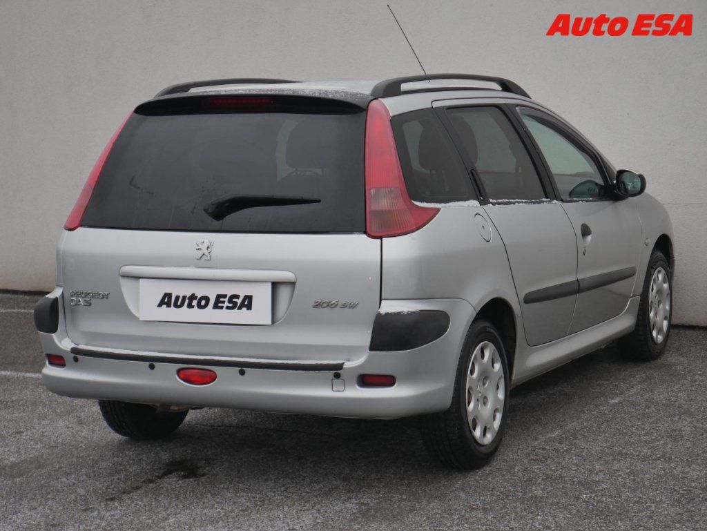Peugeot 206, 1.1i SW,AC - fotka 4