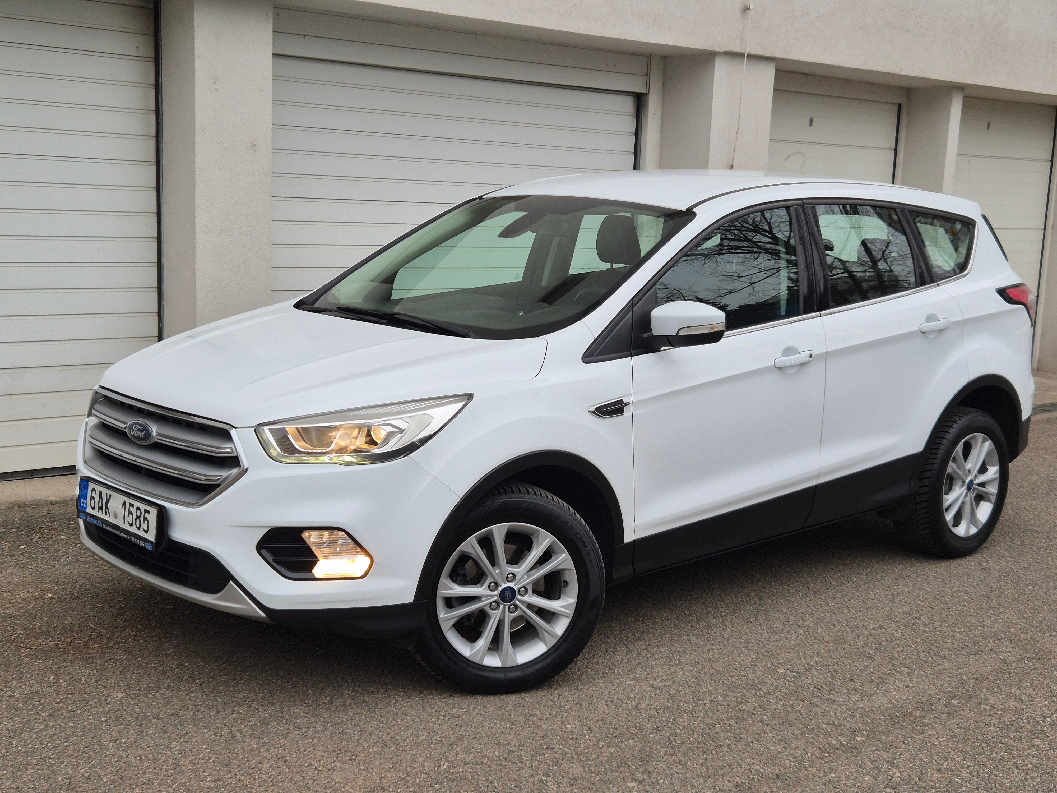Ford Kuga, 1.5i 110kw Nové ČR - fotka 2