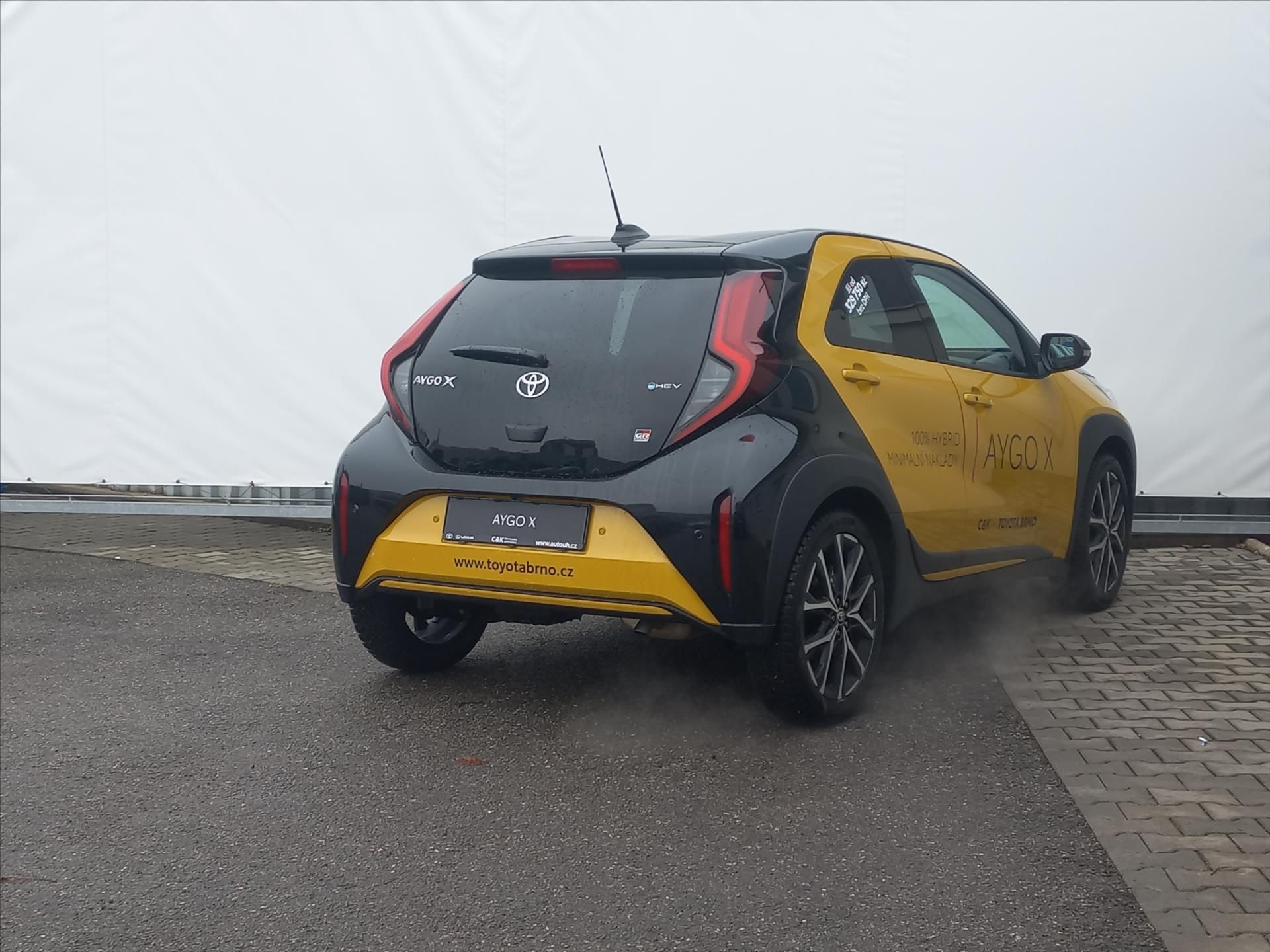 Toyota Aygo, 1,5 Hybrid e-CVT 115k  X GR Sp - fotka 3