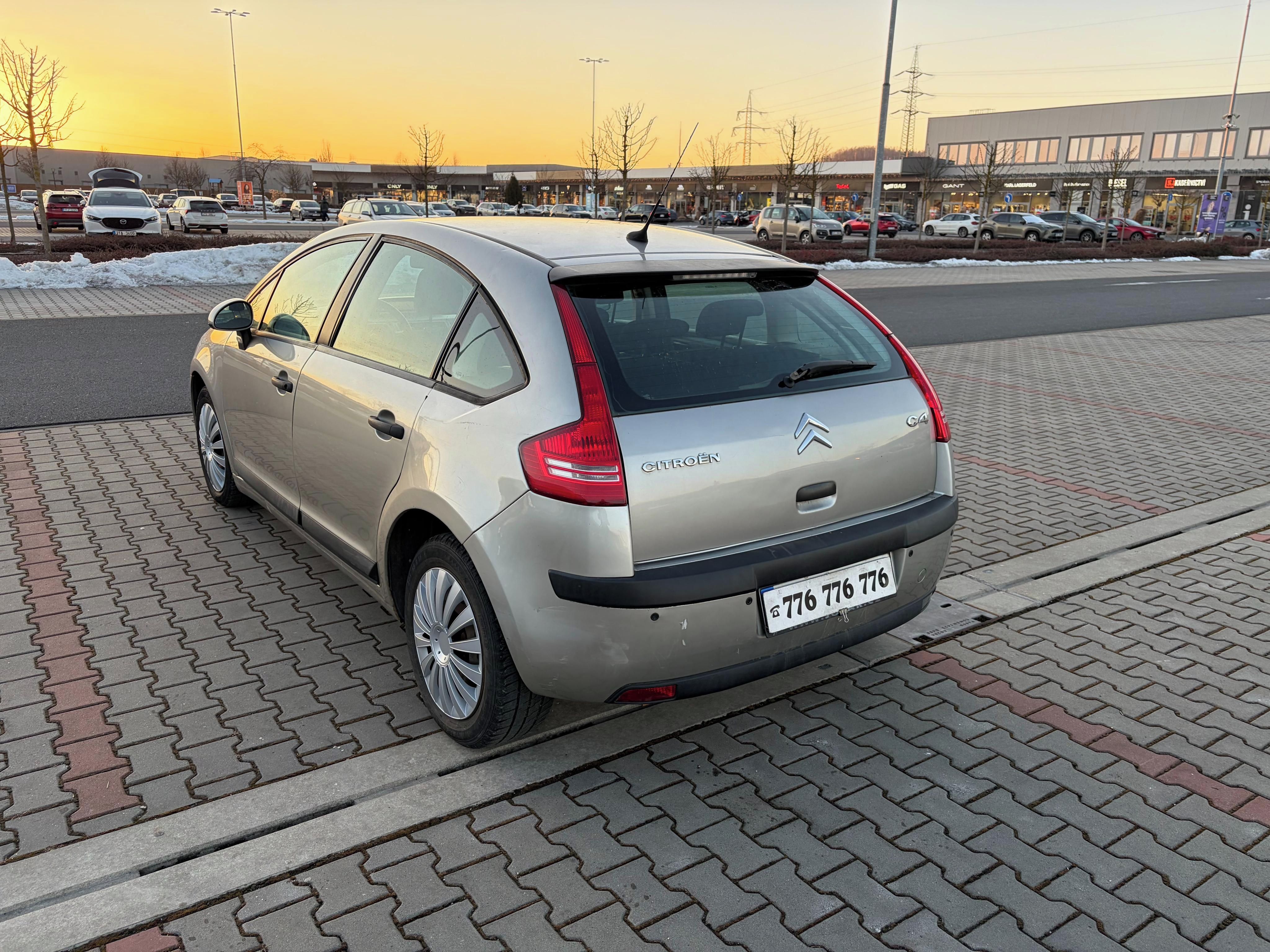Citroën C4, 1.4i 16V ČR STK 2/2028 - fotka 5