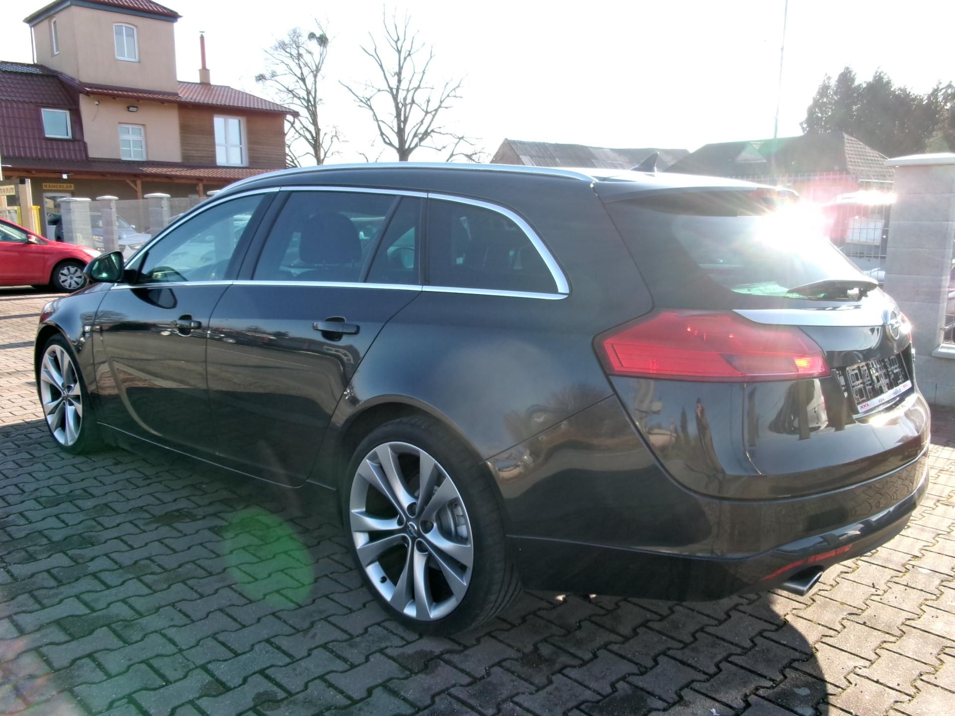 Opel Insignia, 2.0 CDTi SPORT OPC - fotka 5