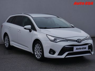 2.0 D-4D,ČR,navi,xenon
