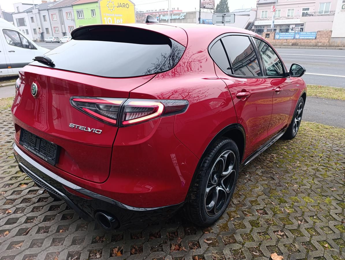 Alfa Romeo Stelvio, Veloce 2,0 Turbo 280k AWD - fotka 6