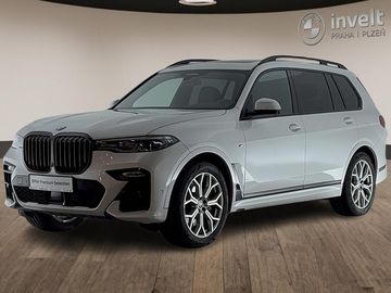 xDrive40i
