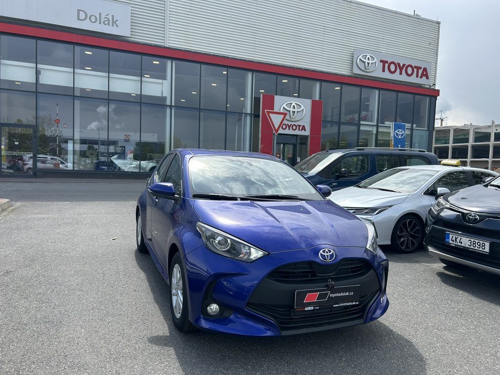 Toyota Yaris, 1.5 Hybrid ODBĚR 6/2026 - fotka 2