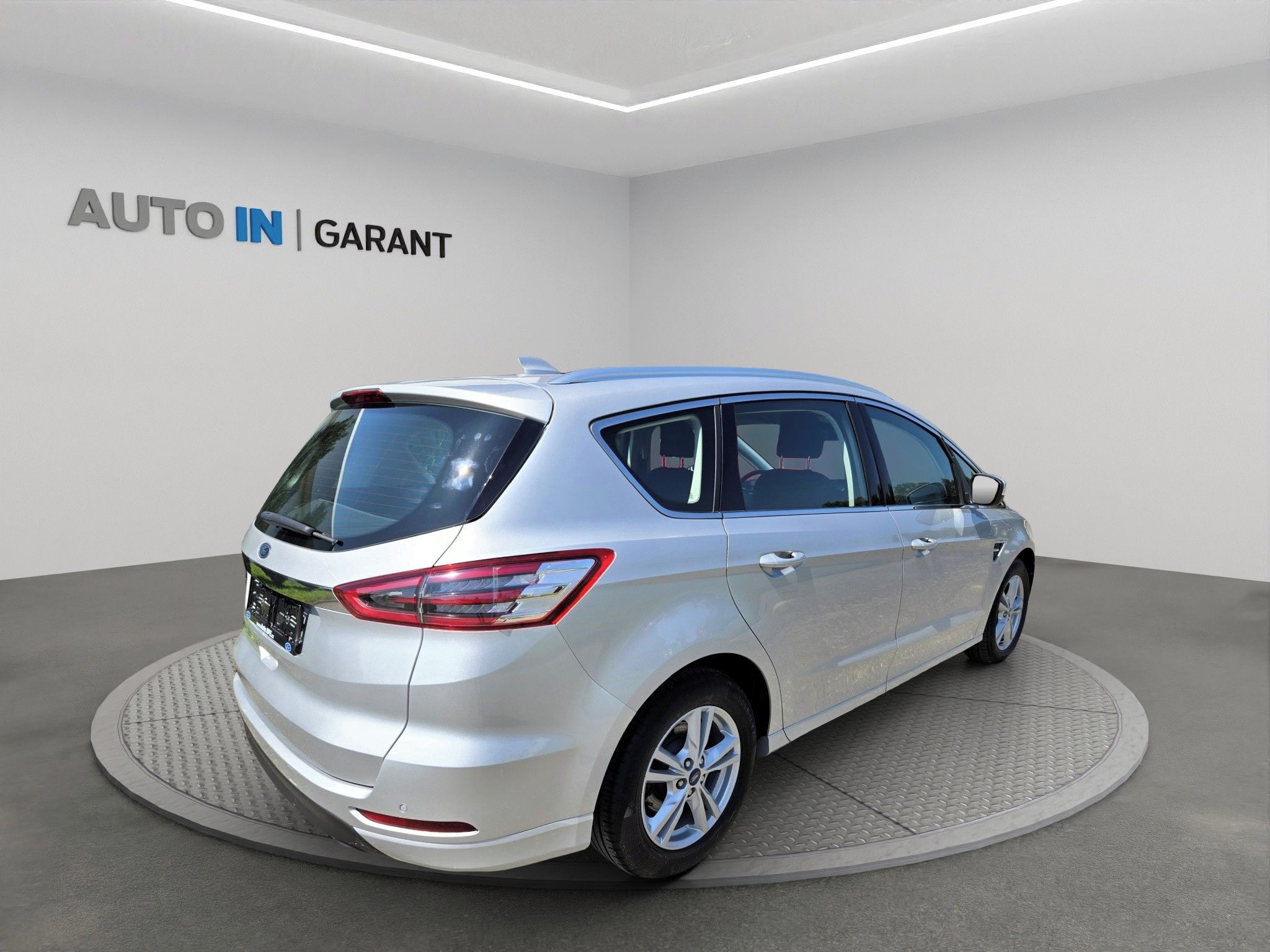 Ford S-MAX, Titanium 2,0 nafta 110kw/150PS - fotka 5