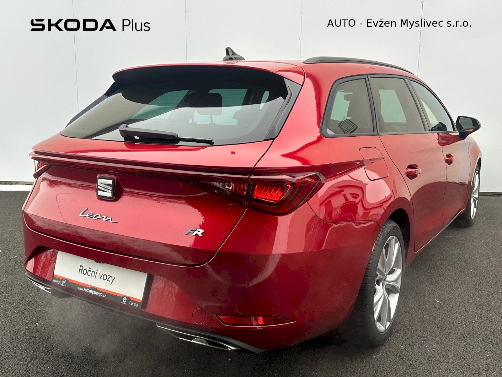 Seat Leon, SP FR 1.5 eTSI 115k DSG - fotka 2