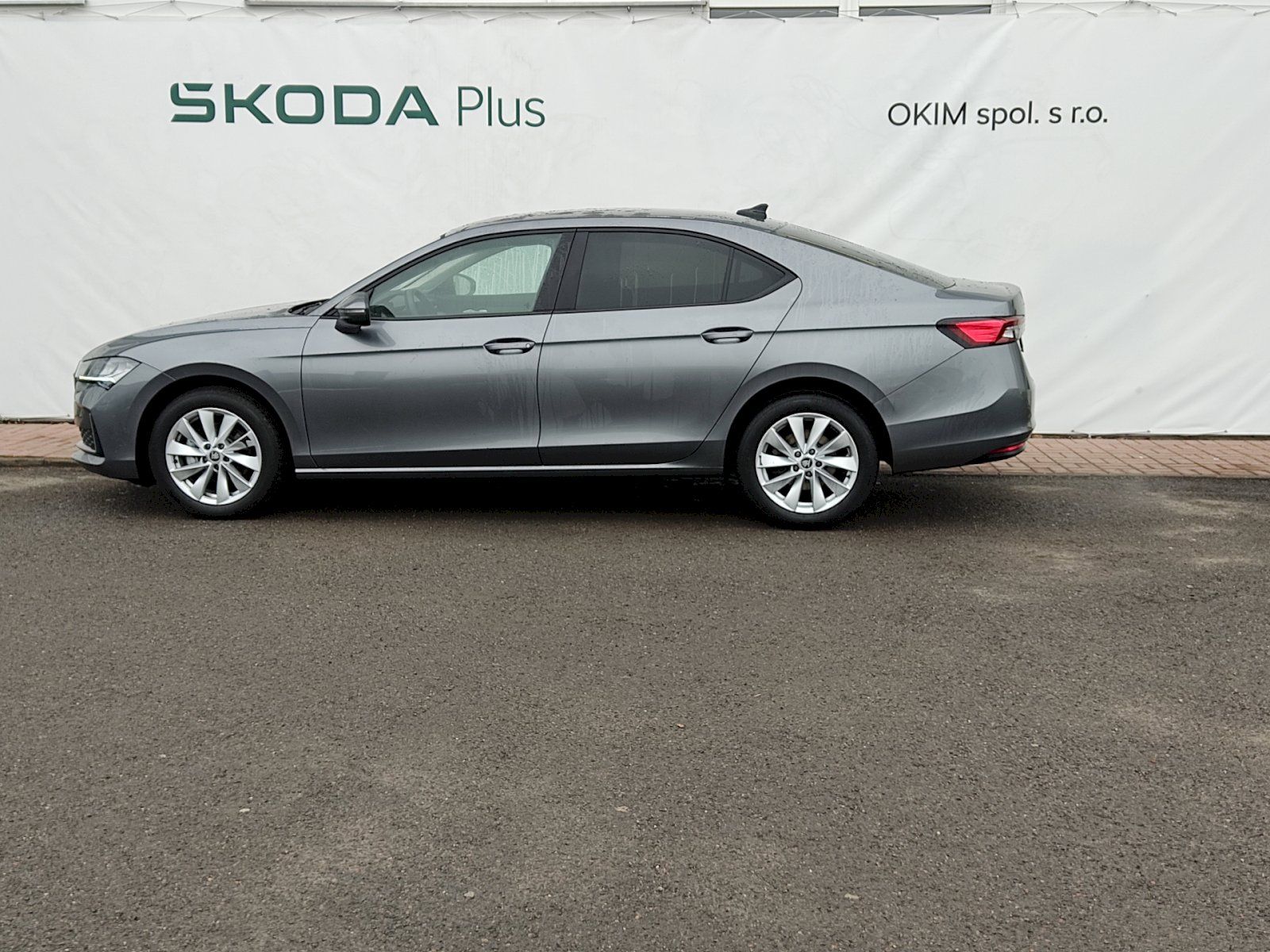 Škoda Superb, Selection 2,0 Tdi 110 Kw DSG - fotka 3