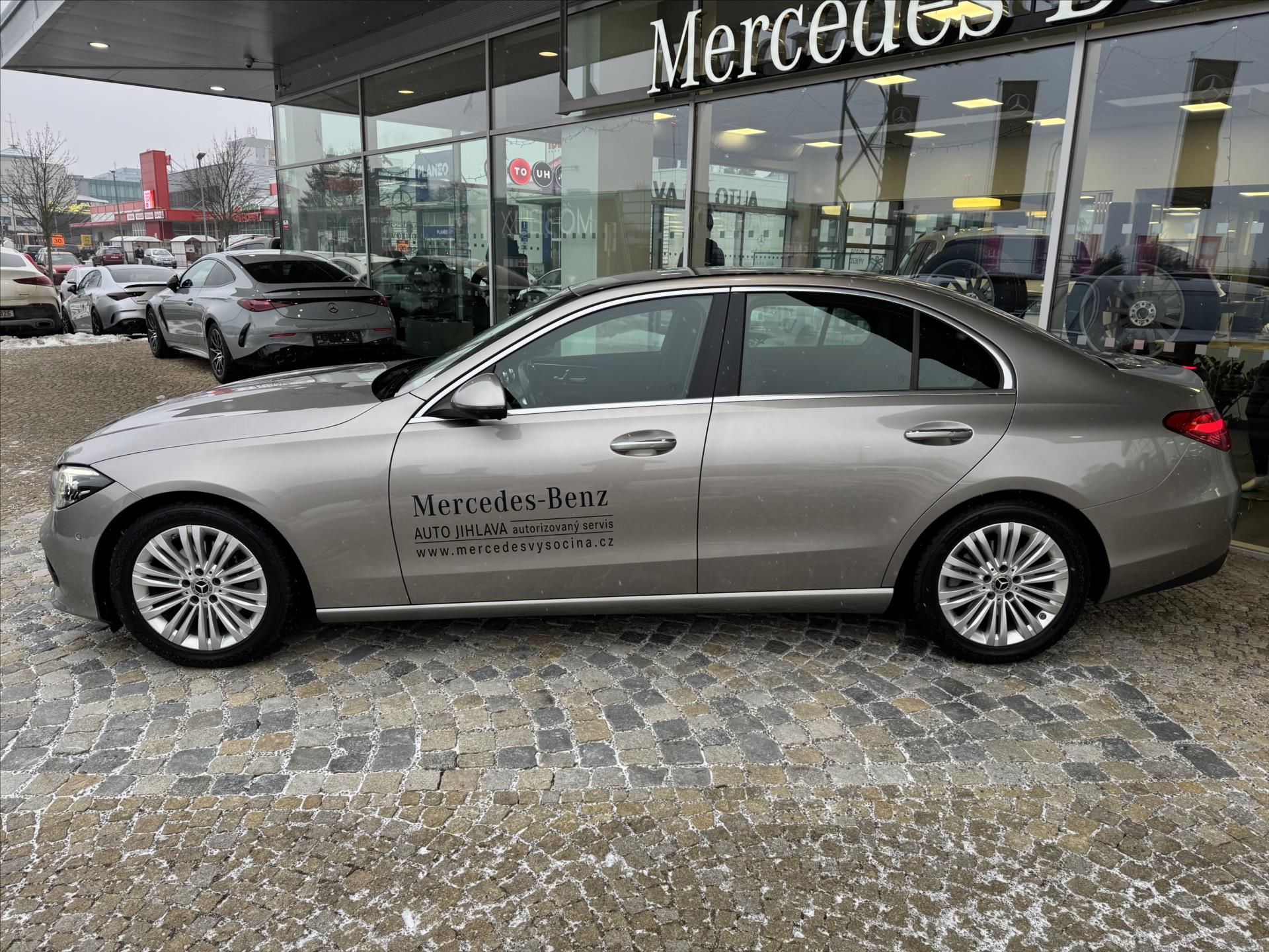 Mercedes-Benz Třídy C, C 220d - fotka 3