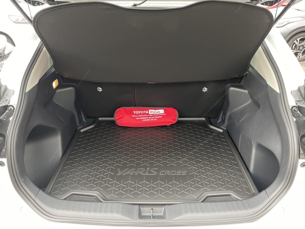 Toyota Yaris Cross, 1.5 Hybrid Comfort ODBĚR 3/26 - fotka 6