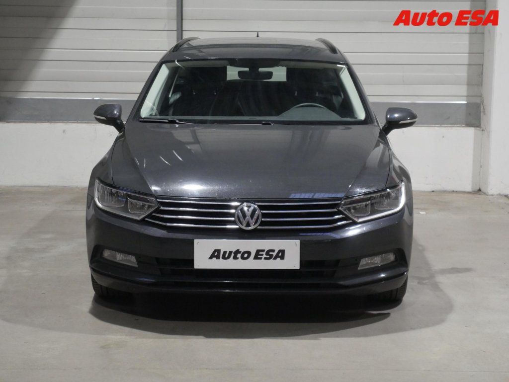 Volkswagen Passat, 2.0 TDi,Trend,DSG - fotka 2