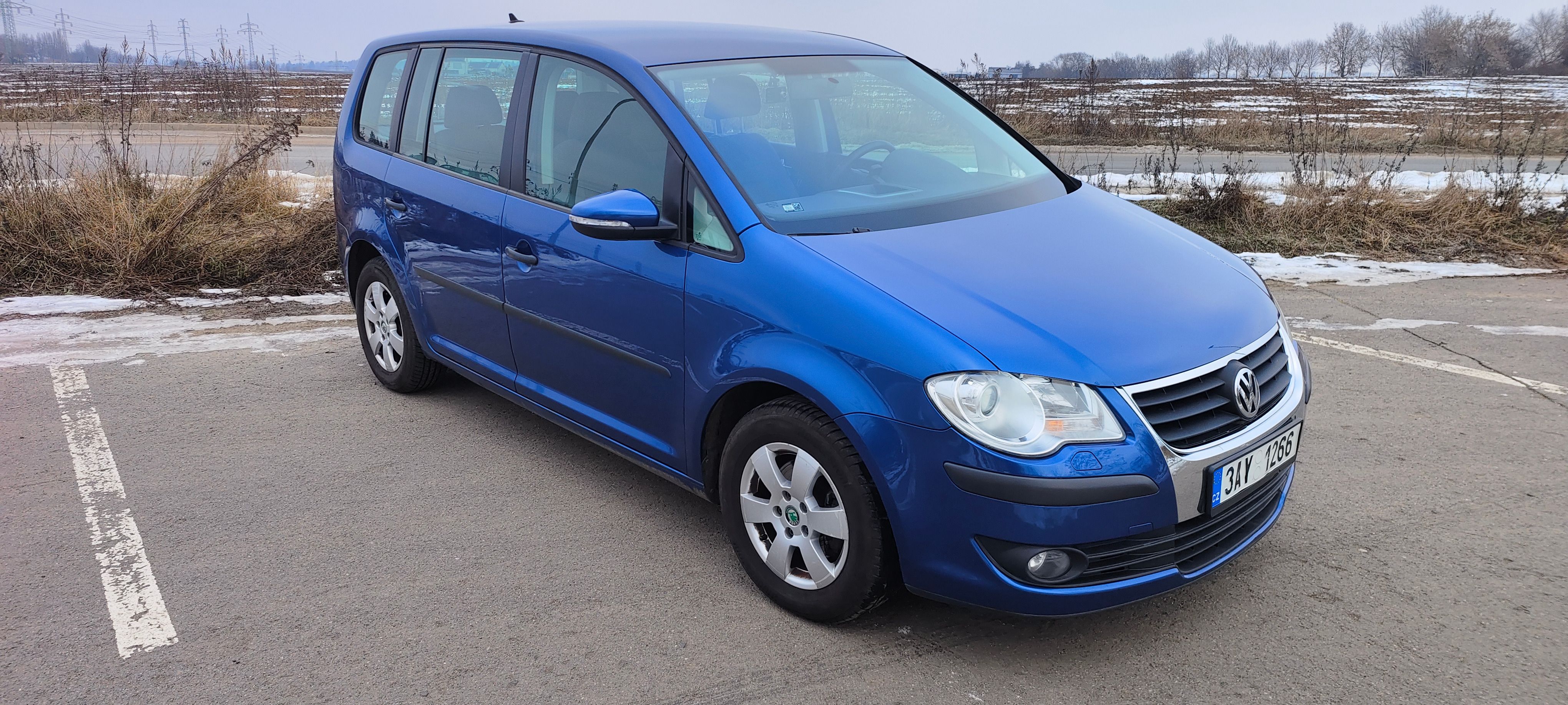 Volkswagen Touran, VW Touran 1.4 TSi 7m !výbava! - fotka 3