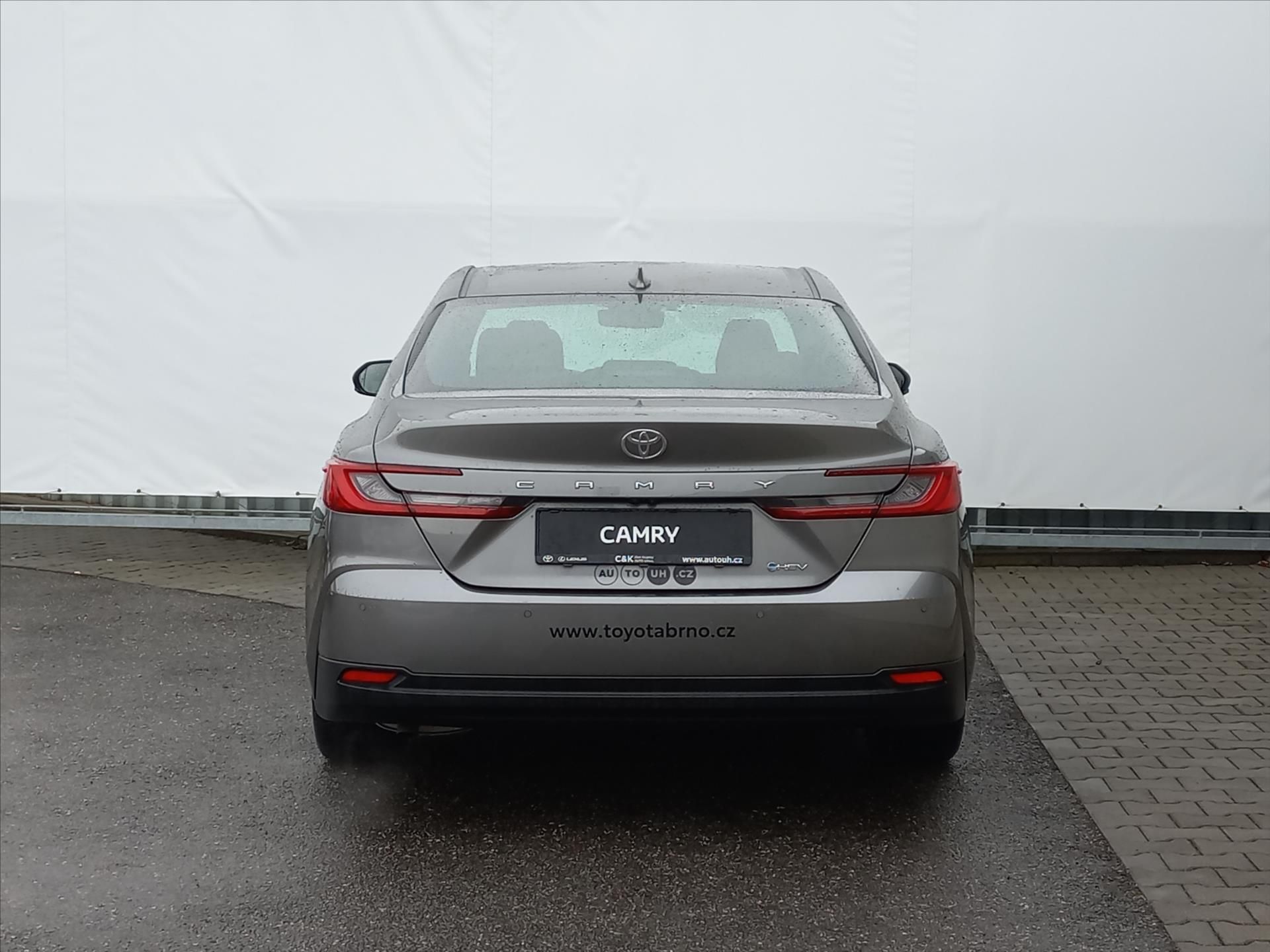 Toyota Camry, 2,5 Hybrid - e-CVT 230k  Execu - fotka 6